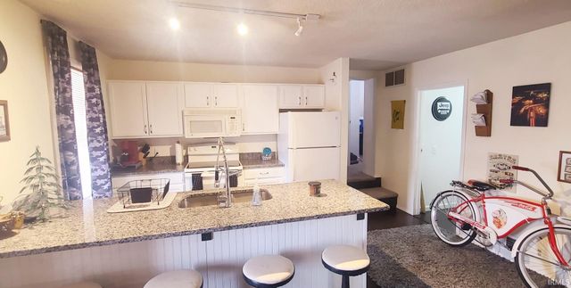 111 E Rush Street, Kendallville, IN 46755