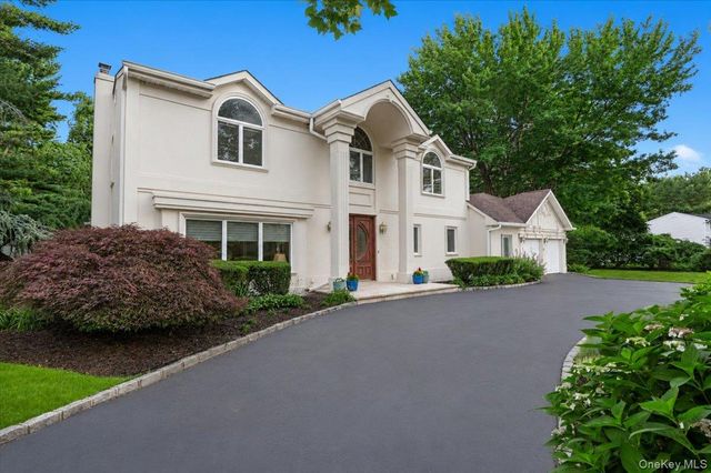 76 Wildwood Drive, Dix Hills, NY 11746