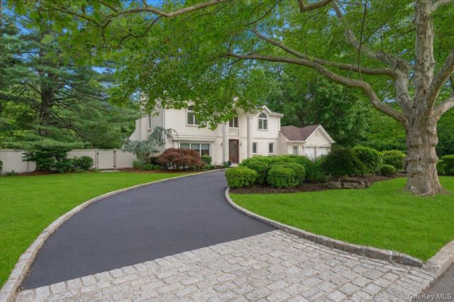 76 Wildwood Drive, Dix Hills, NY 11746