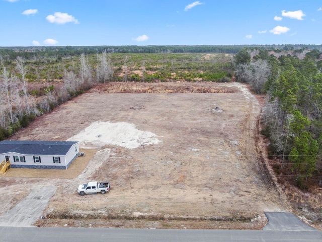 7306 Bellaire Dr., Nichols, SC 29581