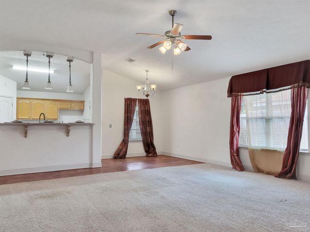 5081 Covington Dr, Pace, FL 32571