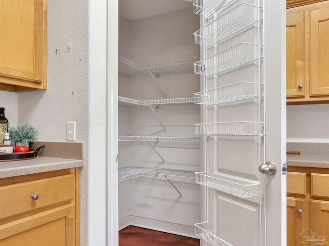 5081 Covington Dr, Pace, FL 32571