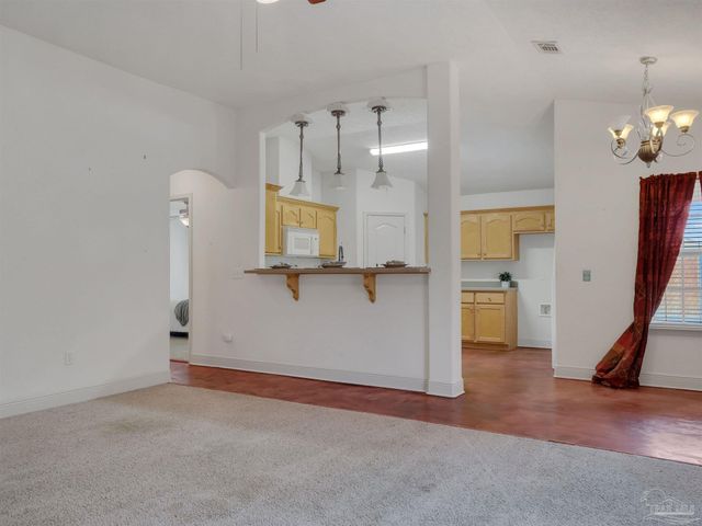 5081 Covington Dr, Pace, FL 32571