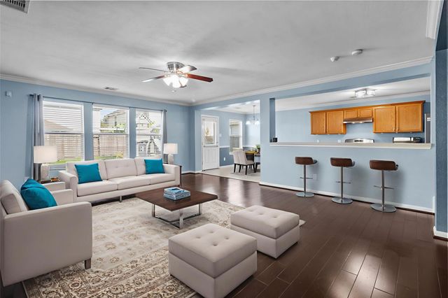9527 Swanpond Court, Houston, TX 77075