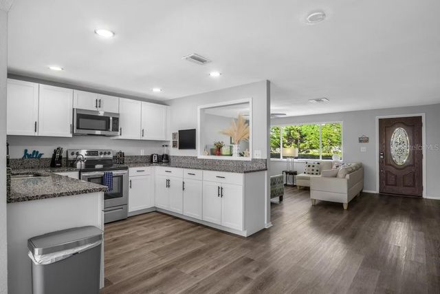 8628 MAGNOLIA DRIVE, Seminole, FL 33777