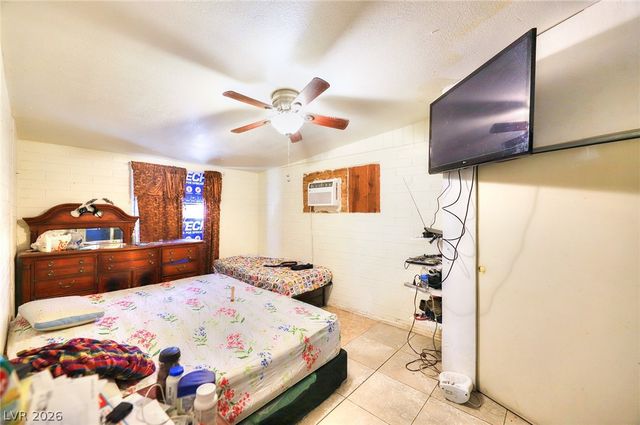 321 North Yale Street, Las Vegas, NV 89107