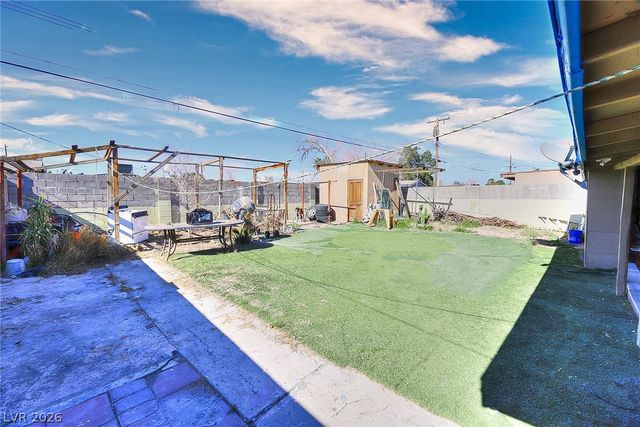 321 North Yale Street, Las Vegas, NV 89107