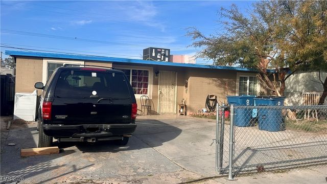 321 North Yale Street, Las Vegas, NV 89107