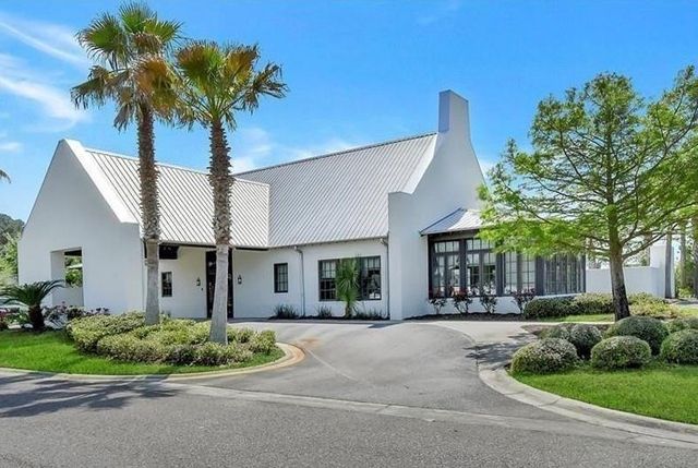 313 Bottlebrush Walk, Brunswick, GA 31525