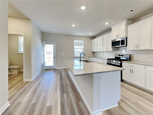 321 Sammon Way, Lawrenceville, GA 30046
