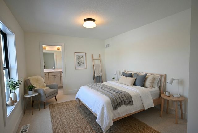 734 Ensconced Way, Chaska, MN 55318