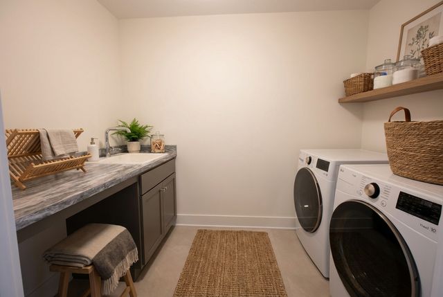 734 Ensconced Way, Chaska, MN 55318