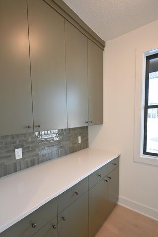 734 Ensconced Way, Chaska, MN 55318