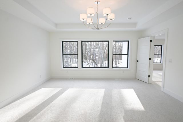 734 Ensconced Way, Chaska, MN 55318