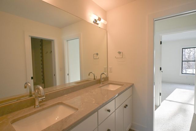 734 Ensconced Way, Chaska, MN 55318