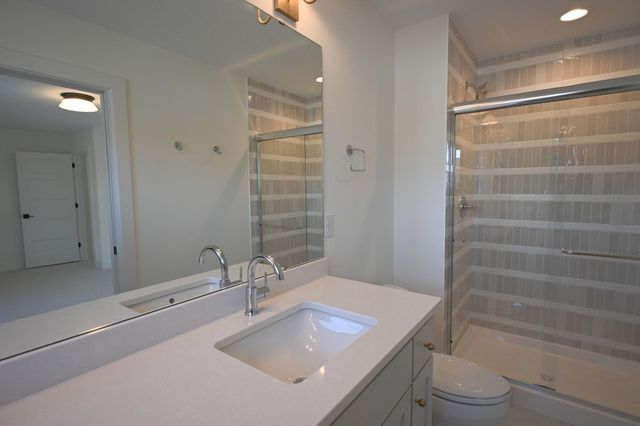 734 Ensconced Way, Chaska, MN 55318