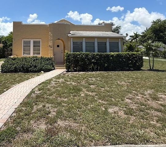 616 37th St, West Palm Beach, FL 33407