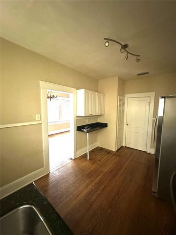 616 37th St, West Palm Beach, FL 33407