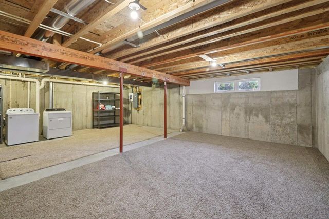 8916 Red Beryl Drive, Middleton, WI 53562