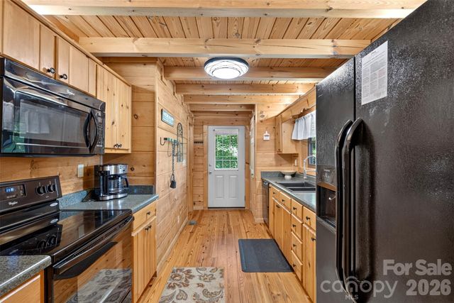 898 Morgan Hill Road, Black Mountain, NC 28711