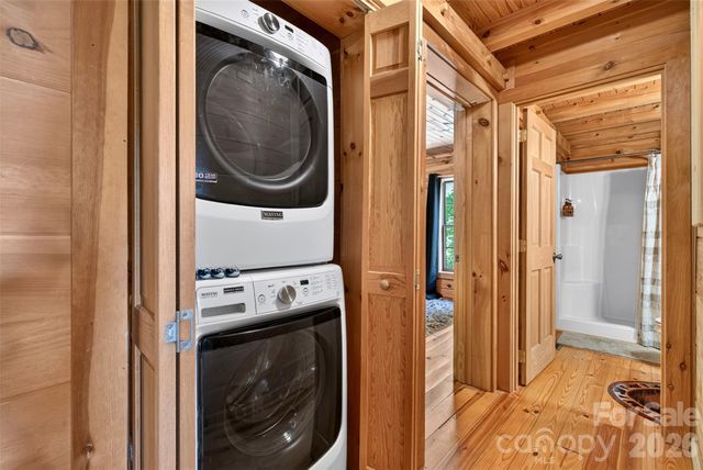 898 Morgan Hill Road, Black Mountain, NC 28711