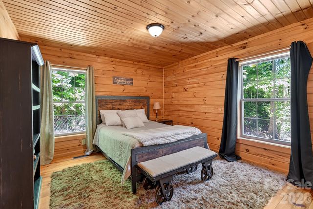 898 Morgan Hill Road, Black Mountain, NC 28711