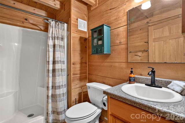 898 Morgan Hill Road, Black Mountain, NC 28711