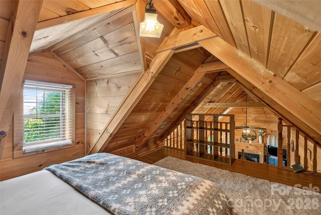 898 Morgan Hill Road, Black Mountain, NC 28711