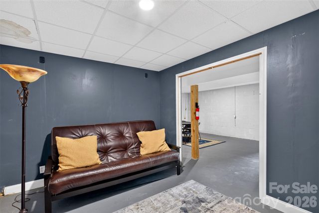898 Morgan Hill Road, Black Mountain, NC 28711