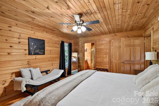 898 Morgan Hill Road, Black Mountain, NC 28711