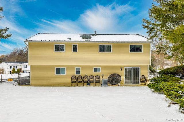 9 Michele Court, Middletown, NY 10941