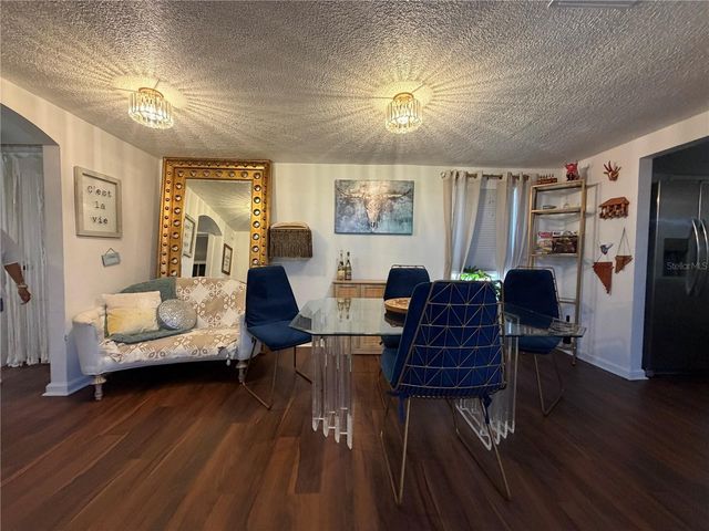 2425 SE 10TH AVENUE, Gainesville, FL 32641