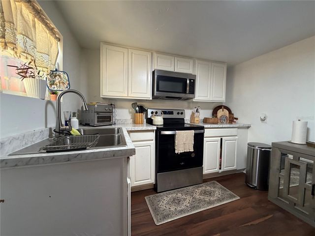 2425 SE 10TH AVENUE, Gainesville, FL 32641