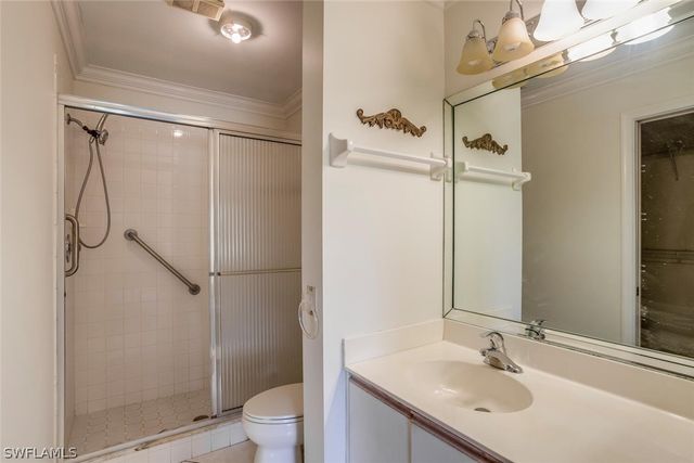 725 Saratoga CIR A103, Naples, FL 34104