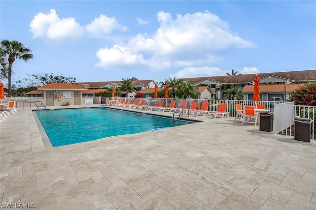 725 Saratoga CIR A103, Naples, FL 34104