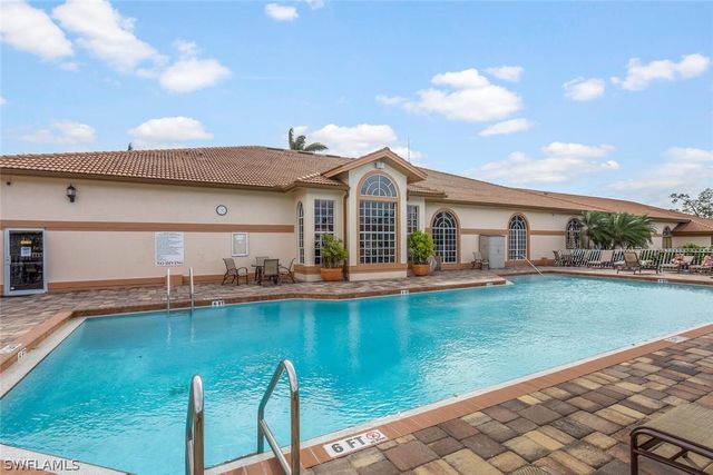 725 Saratoga CIR A103, Naples, FL 34104