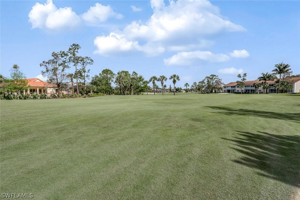 725 Saratoga CIR A103, Naples, FL 34104