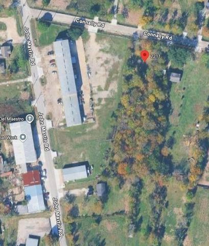 2211 Connally Road, Baytown, TX 77521