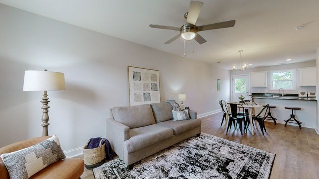 919 Martin St, Clarksville, TN 37040