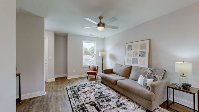 919 Martin St, Clarksville, TN 37040