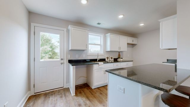 919 Martin St, Clarksville, TN 37040