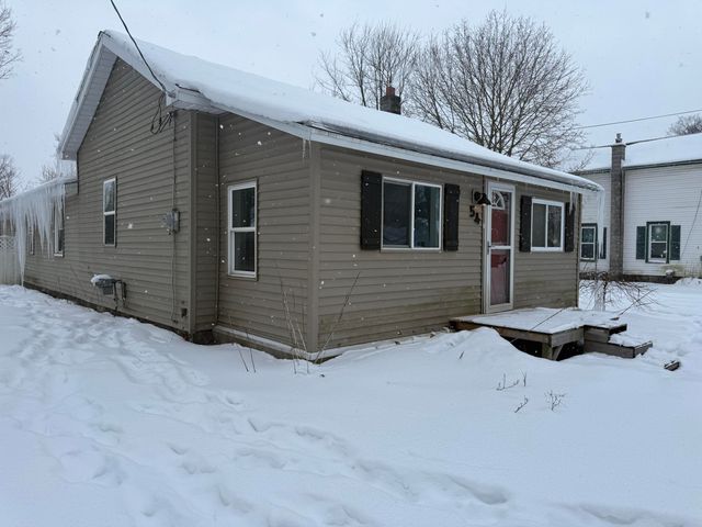 54 Maple Street, Galesburg, MI 49053