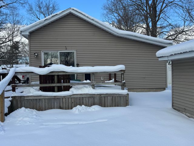 54 Maple Street, Galesburg, MI 49053