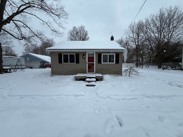 54 Maple Street, Galesburg, MI 49053