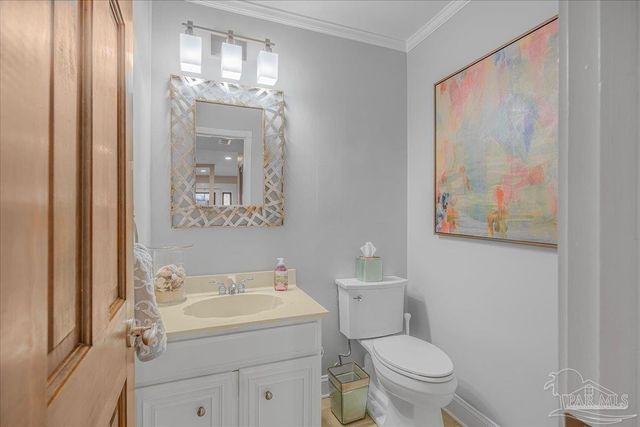 3925 Montalvo Dr, Pensacola, FL 32504