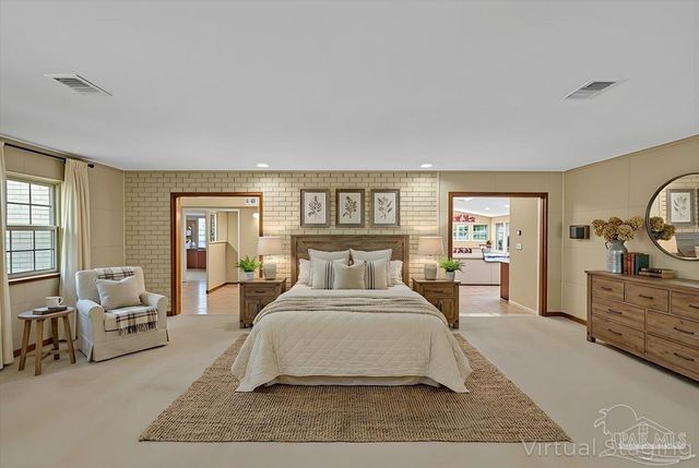 3925 Montalvo Dr, Pensacola, FL 32504