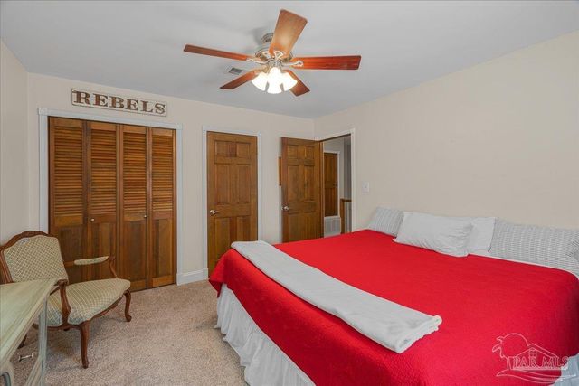 3925 Montalvo Dr, Pensacola, FL 32504