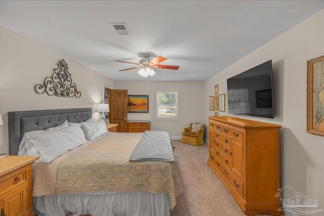 3925 Montalvo Dr, Pensacola, FL 32504