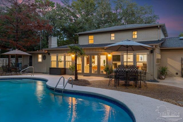 3925 Montalvo Dr, Pensacola, FL 32504