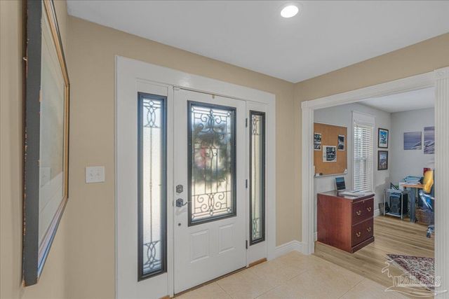 3925 Montalvo Dr, Pensacola, FL 32504